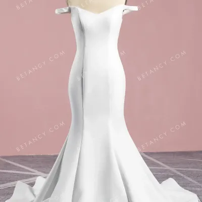 Minimalist thick matte satin mermaid wedding dress 1